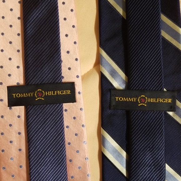 Tommy Hilfiger lot of two 100% silk ties - Picture 3 of 7